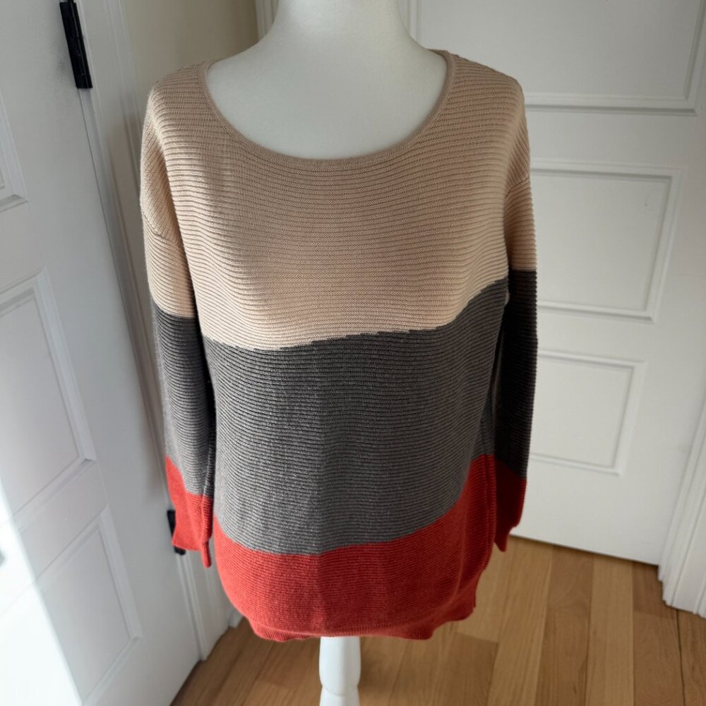Revolution Colorblock Sweater - Picture 1 of 8